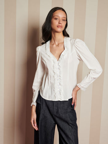Powdered Ruffle Blouse Bright White / Z
